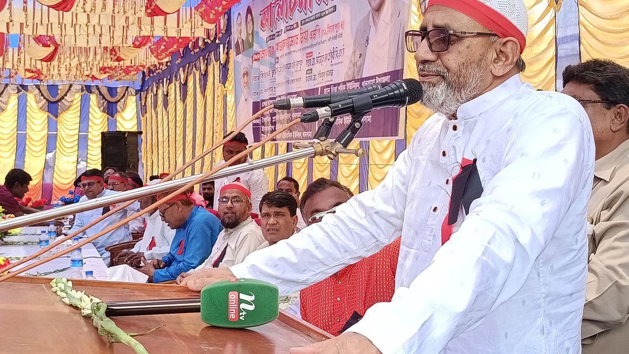 খানসামায় মহান মে দিবস উপলক্ষে শ্রমিকদের সম্মানে আলোচনা সভা অনুষ্ঠিত