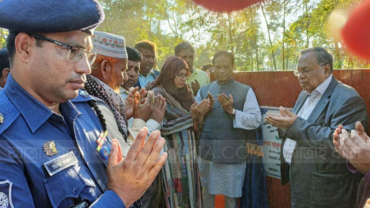 খানসামায় নদীতে রাবার ড্যাম ও খাল খনন কাজের ভিত্তি প্রস্থর স্থাপন